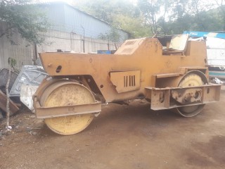 Продам дорожный каток 1993 г. 5 тонн, Приморский край